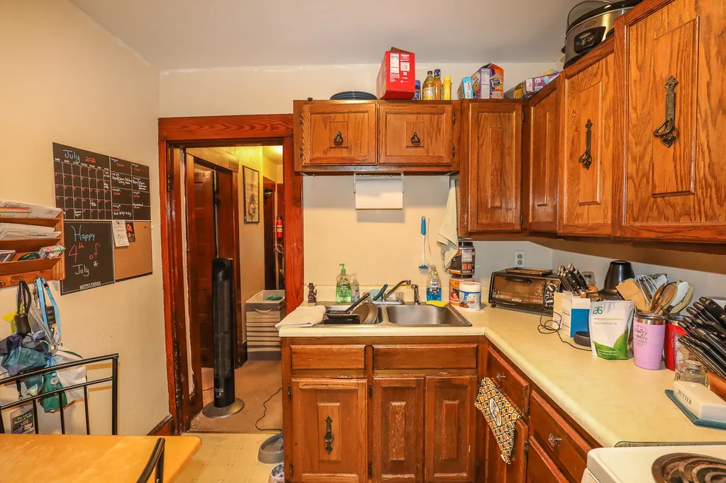 2-2 1/2 Kendrick Street Nashua NH 03064
