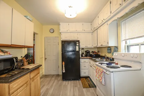2-2 1/2 Kendrick Street Nashua NH 03064