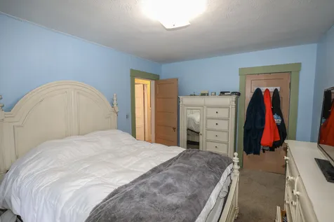 2-2 1/2 Kendrick Street Nashua NH 03064