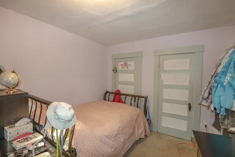 2-2 1/2 Kendrick Street Nashua NH 03064