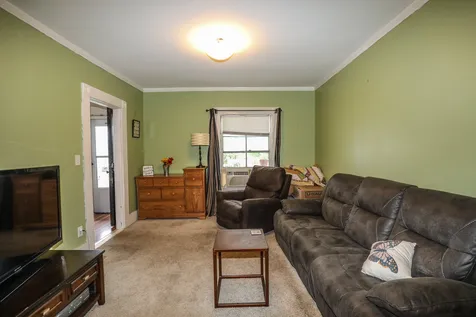 2-2 1/2 Kendrick Street Nashua NH 03064