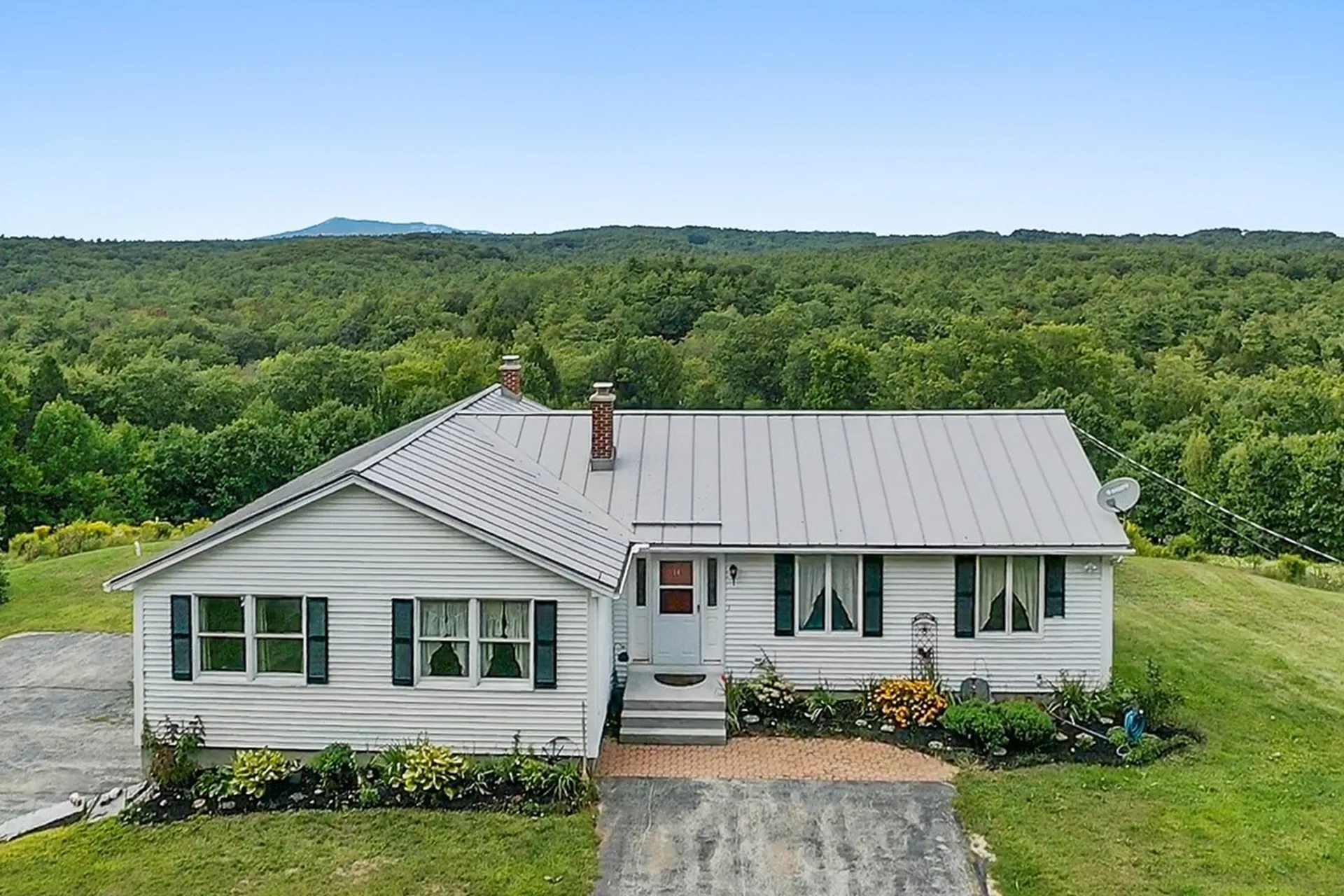 14 Hughgill Road Rindge NH 03461