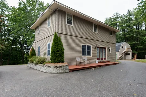 48 Elm Street Newmarket NH 03857