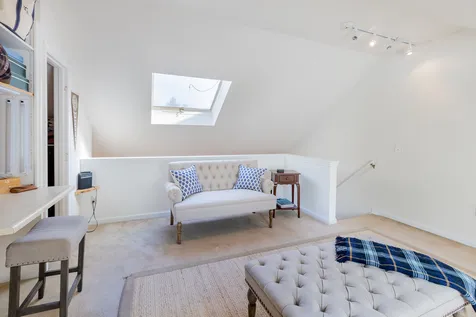 3 College Hill Hanover NH 03755