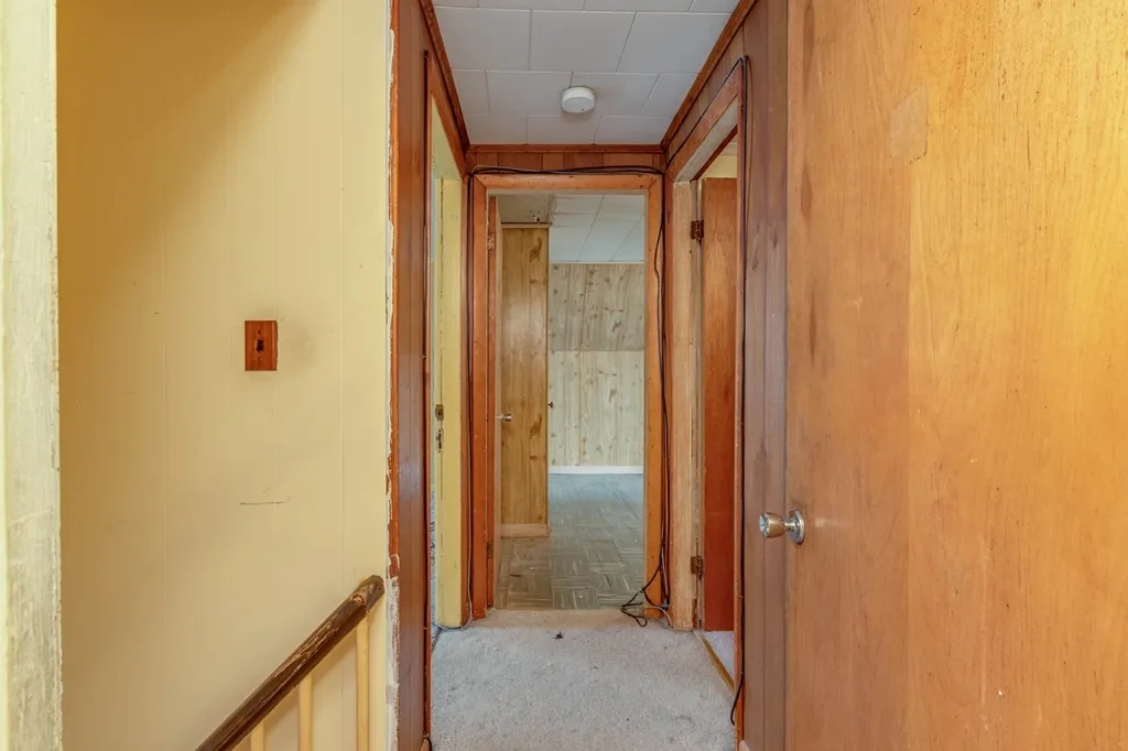 4 Oak Street Nashua NH 03060