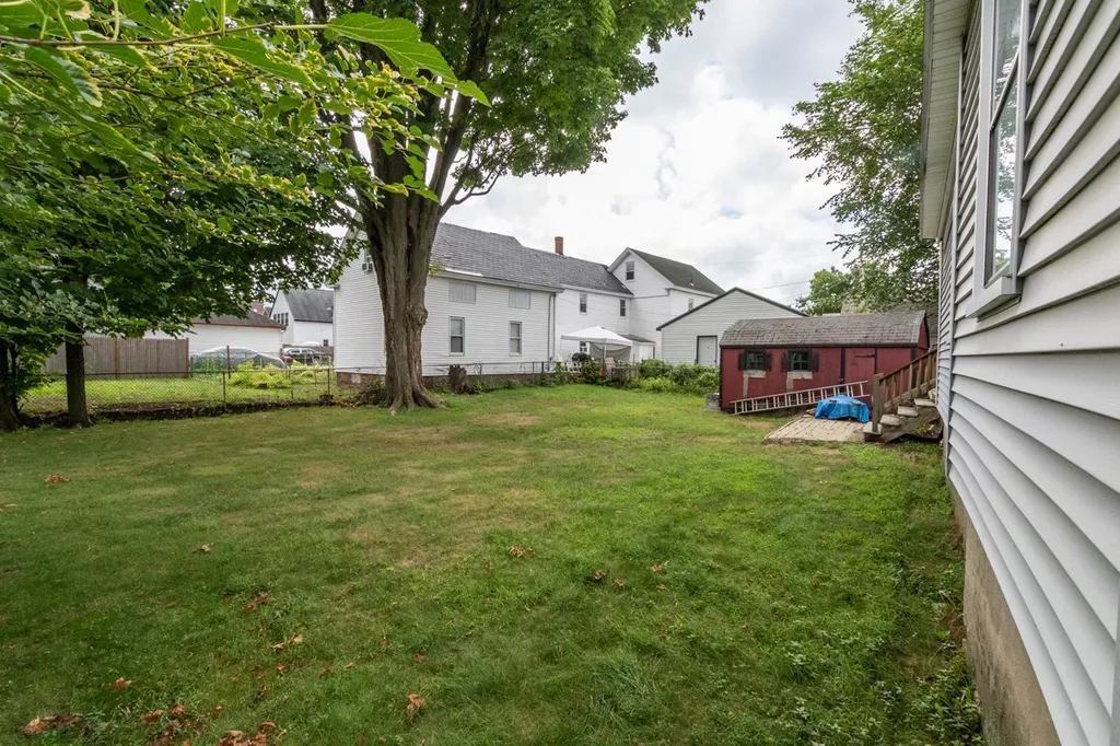 4 Oak Street Nashua NH 03060