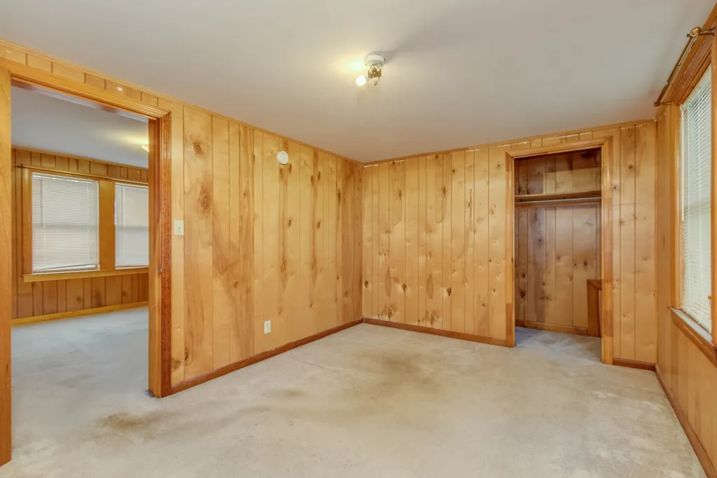 4 Oak Street Nashua NH 03060