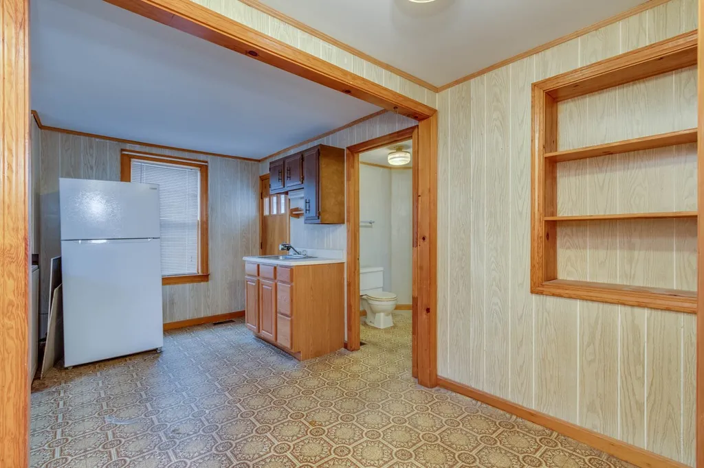 4 Oak Street Nashua NH 03060