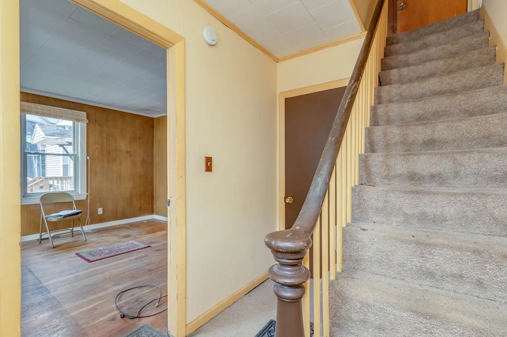 4 Oak Street Nashua NH 03060