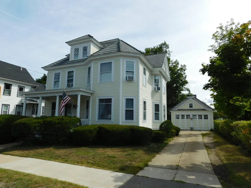 106 Charles Street Rochester NH 03867