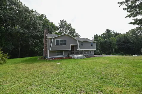 76 Bedard Avenue Derry NH 03038
