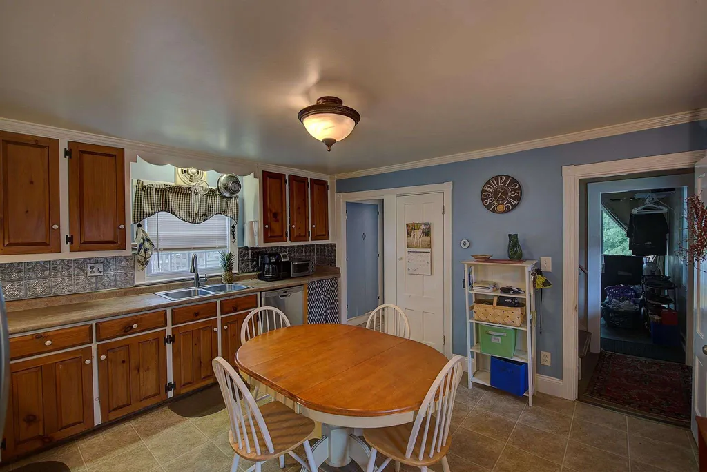 15 East Union Street Goffstown NH 03045