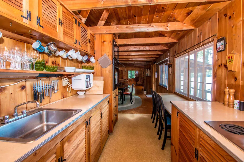 1142 Lord Road Wakefield NH 03872