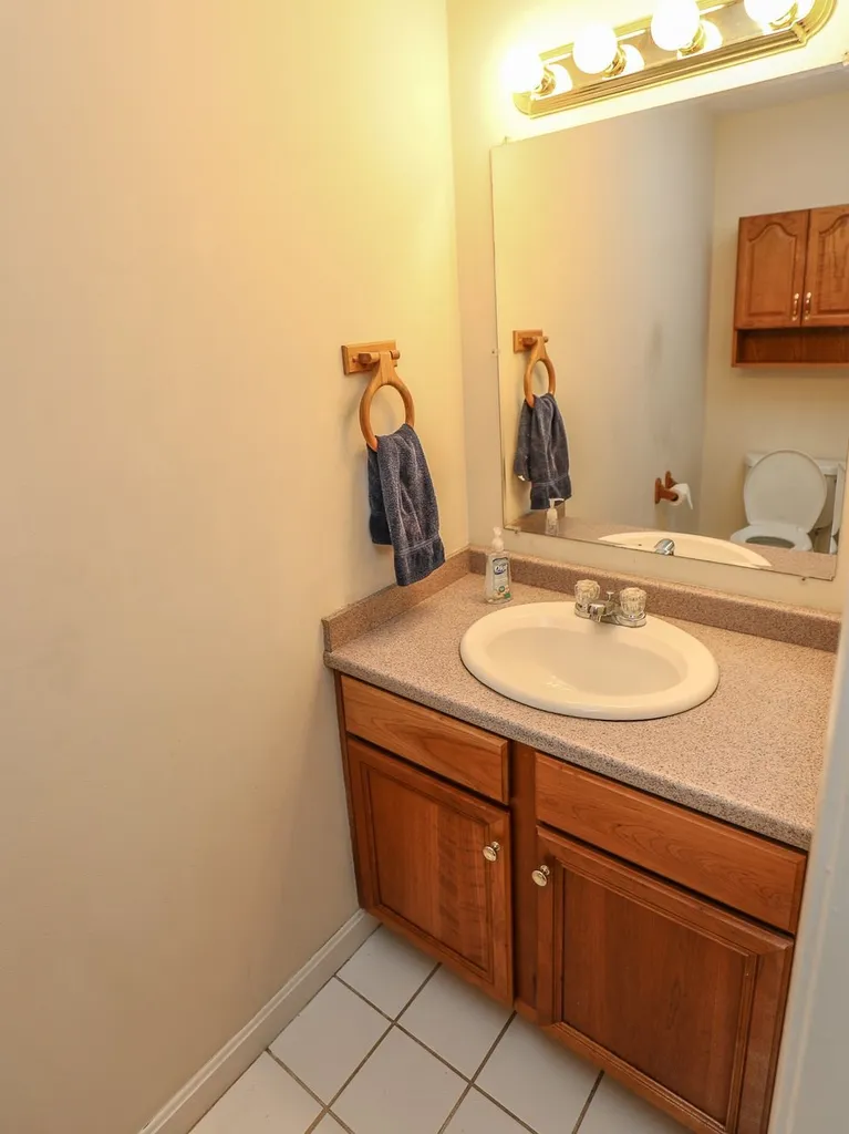 12 Chandler Lane Epping NH 03042