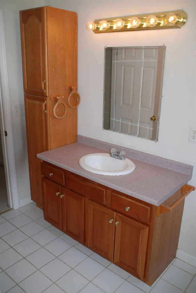 12 Chandler Lane Epping NH 03042