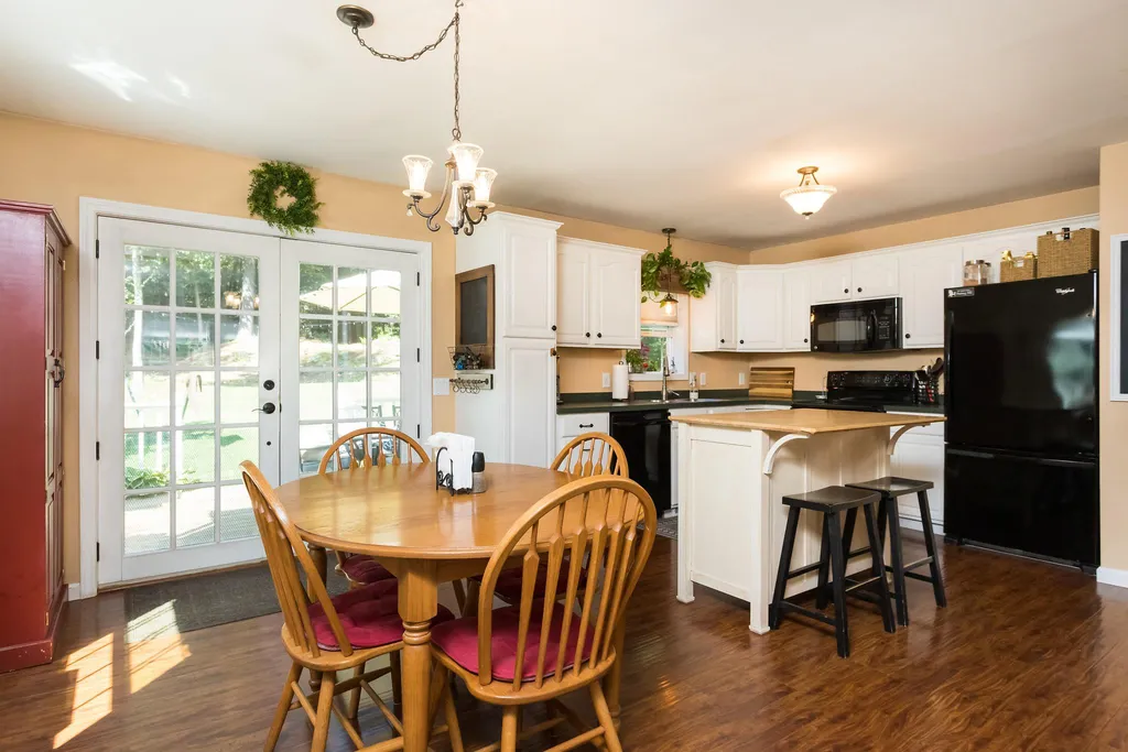 357 Meetinghouse Hill Road Farmington NH 03835