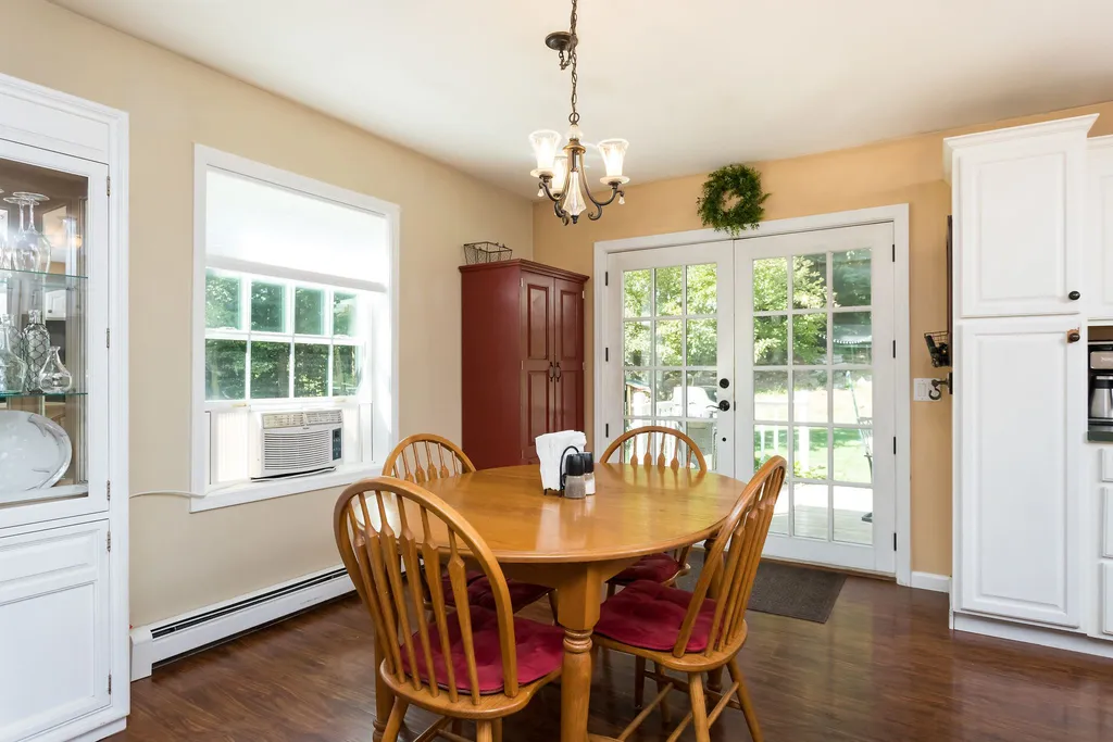 357 Meetinghouse Hill Road Farmington NH 03835