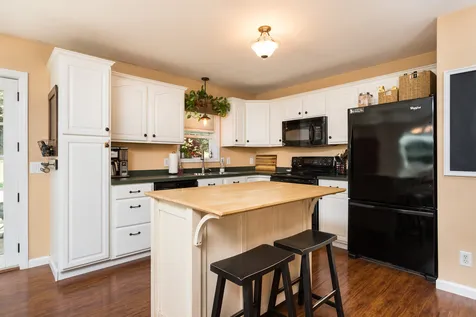 357 Meetinghouse Hill Road Farmington NH 03835