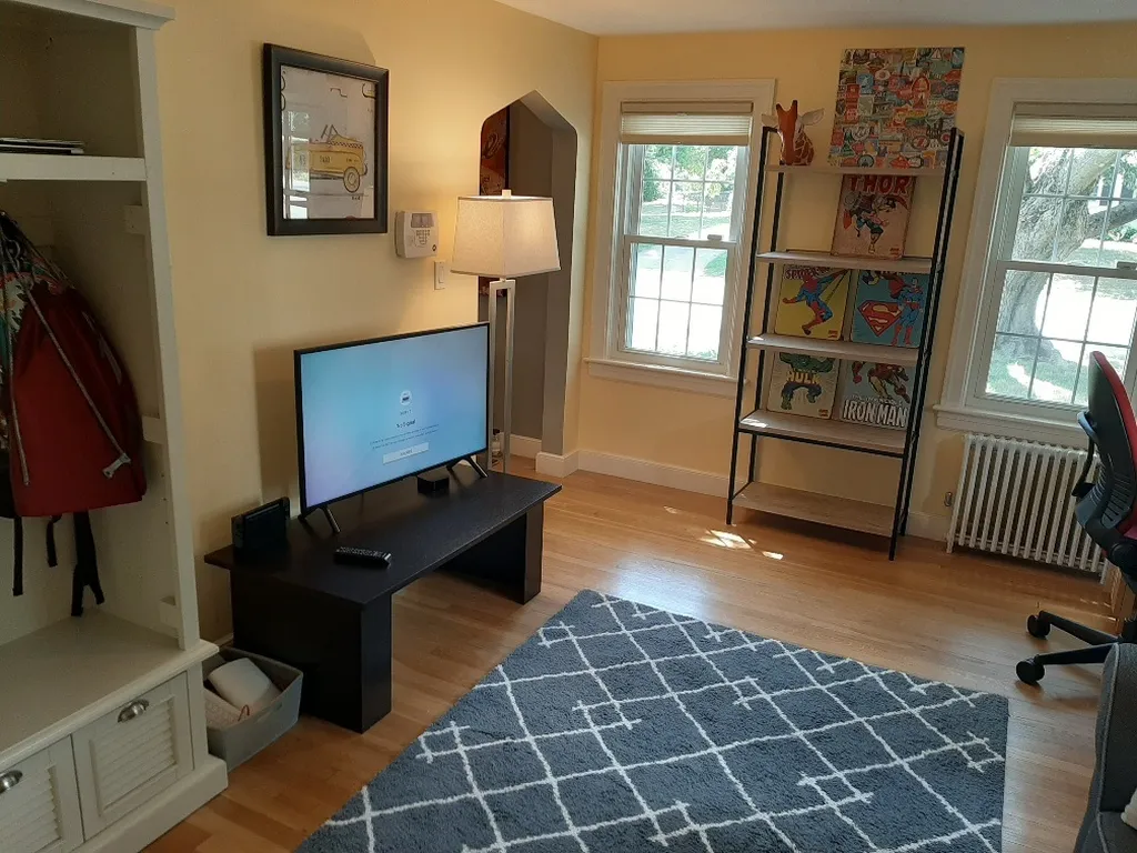 11 Glencrest Avenue Dover NH 03820
