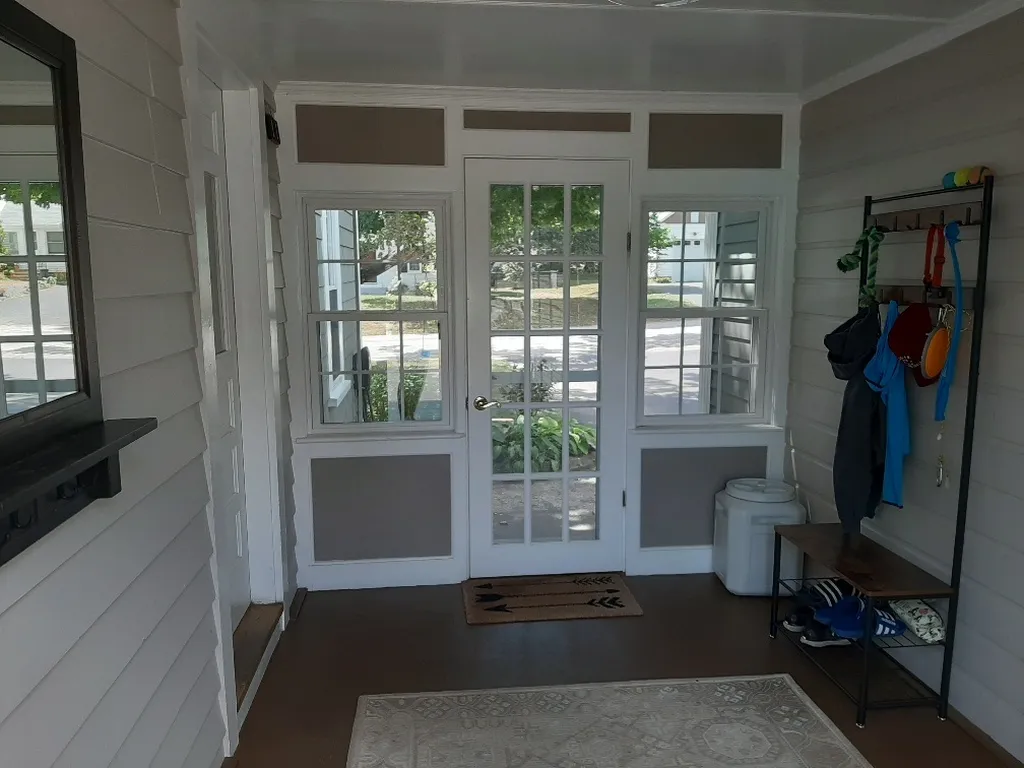 11 Glencrest Avenue Dover NH 03820