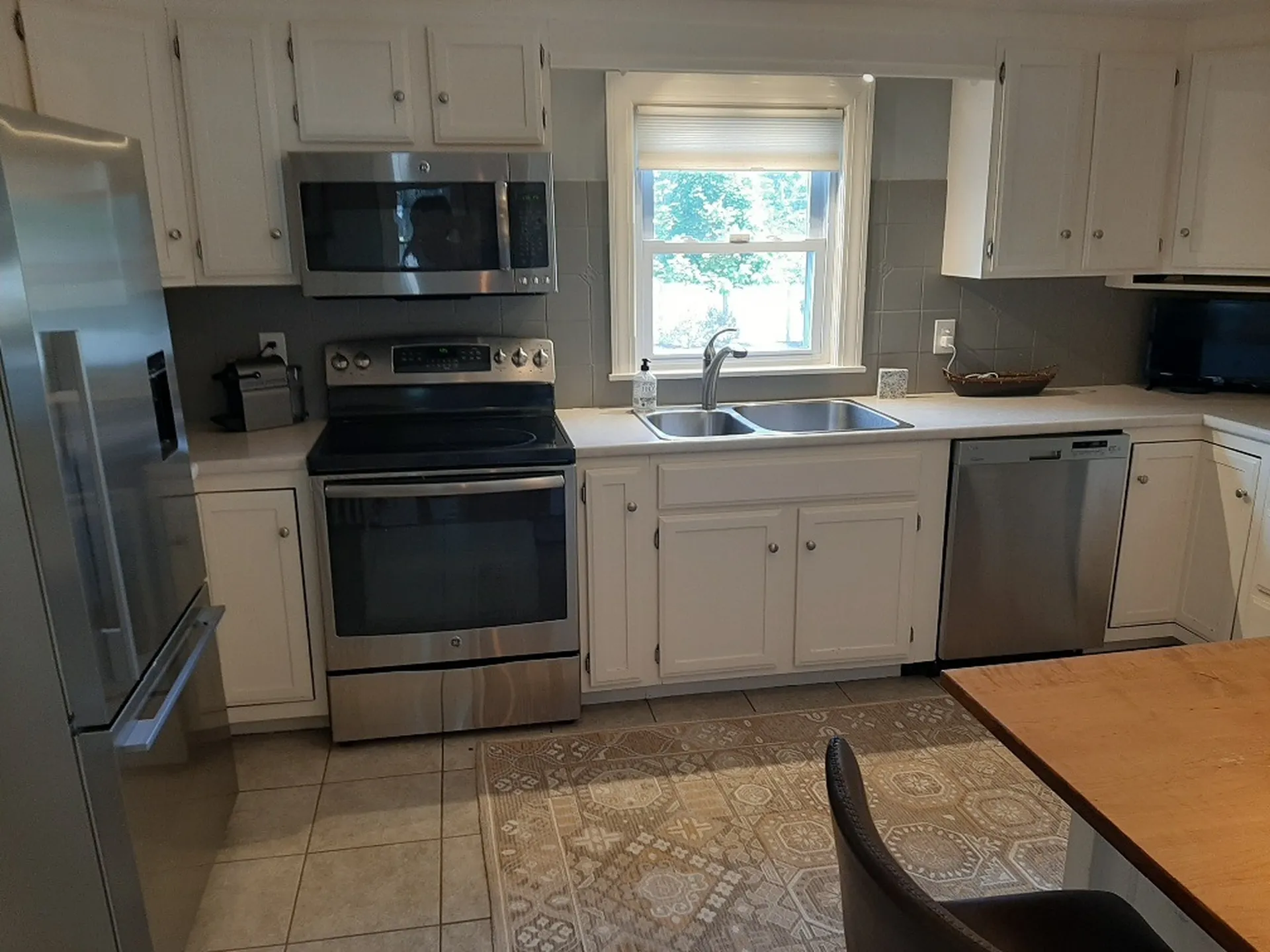 11 Glencrest Avenue Dover NH 03820