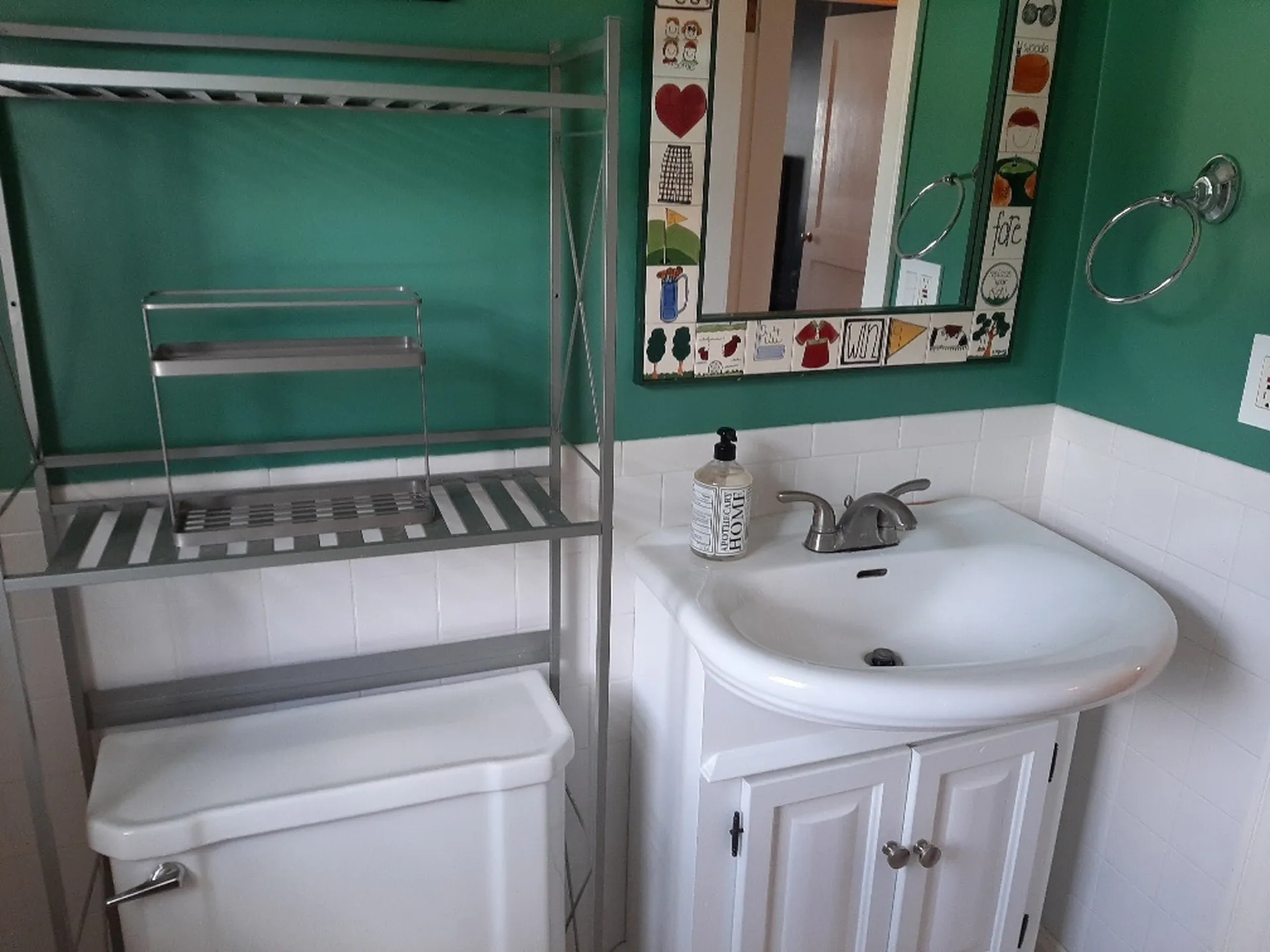 11 Glencrest Avenue Dover NH 03820