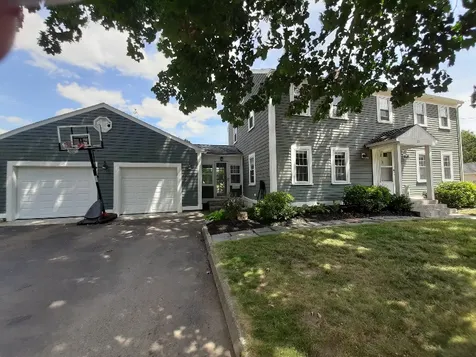 11 Glencrest Avenue Dover NH 03820