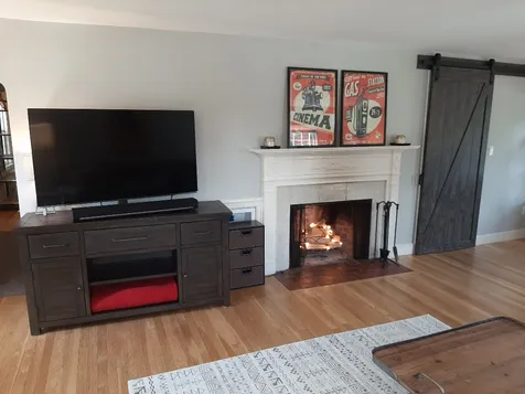 11 Glencrest Avenue Dover NH 03820