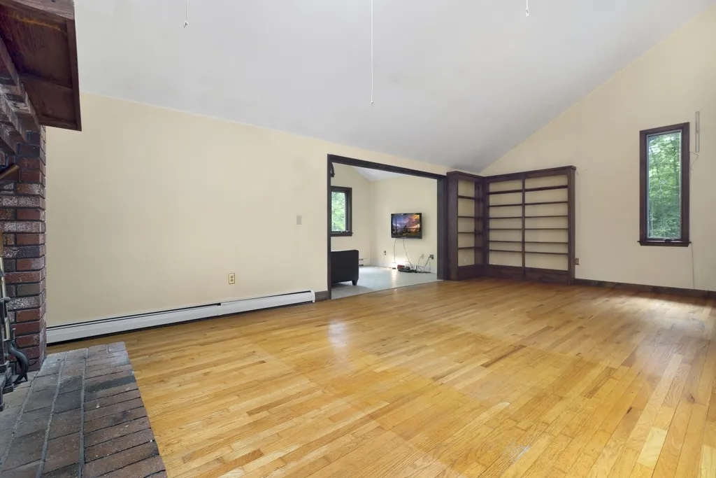 47 Casalis Road Peterborough NH 03458