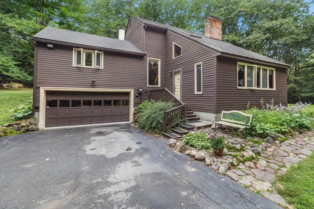 25 Casalis Road Peterborough NH 03458