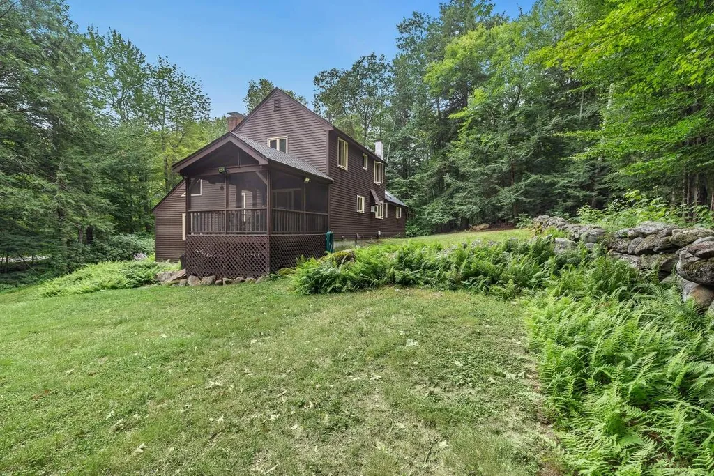 25 Casalis Road Peterborough NH 03458