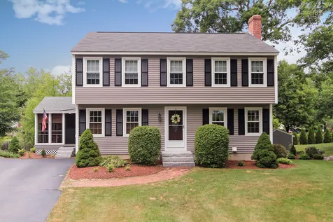 5 King Henry Court Merrimack NH 03054