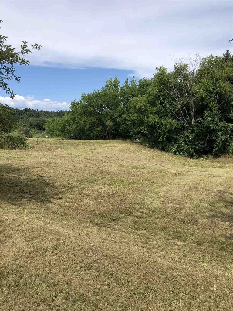 57 East Extension Orleans VT 05860