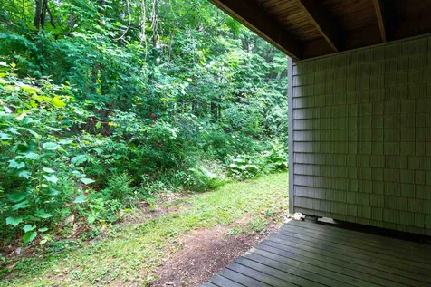 61 Hawthorne Circle South Burlington VT 05403