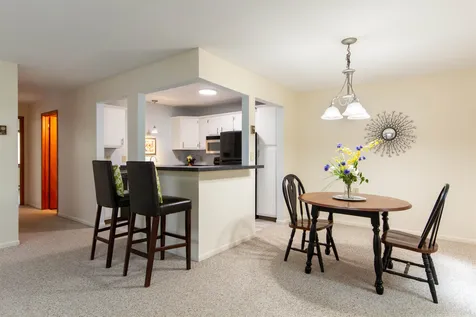 61 Hawthorne Circle South Burlington VT 05403