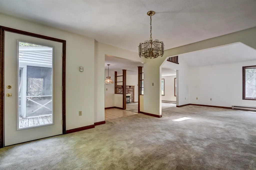 44 Meetinghouse Road Windham NH 03087