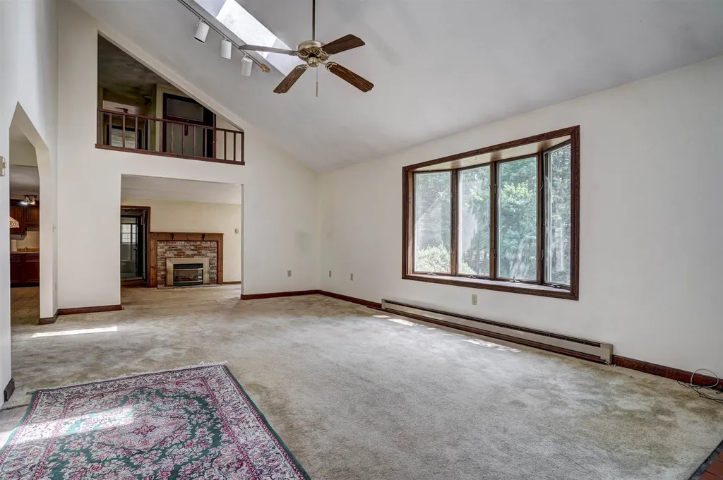 44 Meetinghouse Road Windham NH 03087
