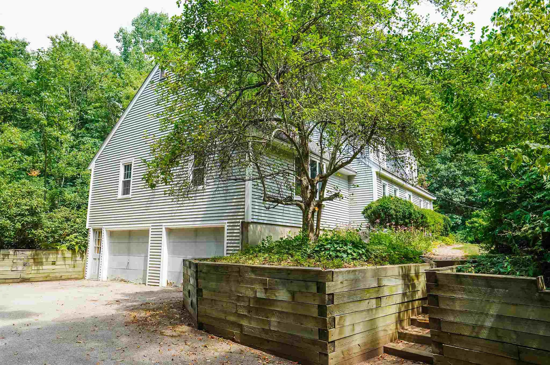 44 Meetinghouse Road Windham NH 03087