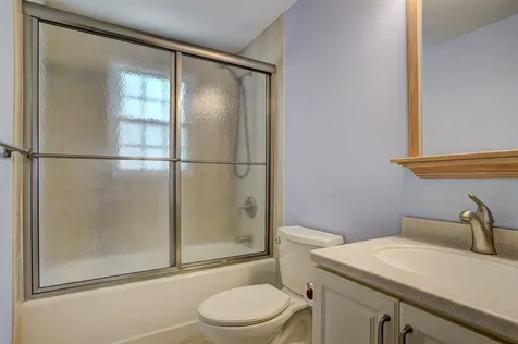 44 Meetinghouse Road Windham NH 03087