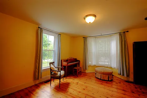 461 Main Street Londonderry VT 05155