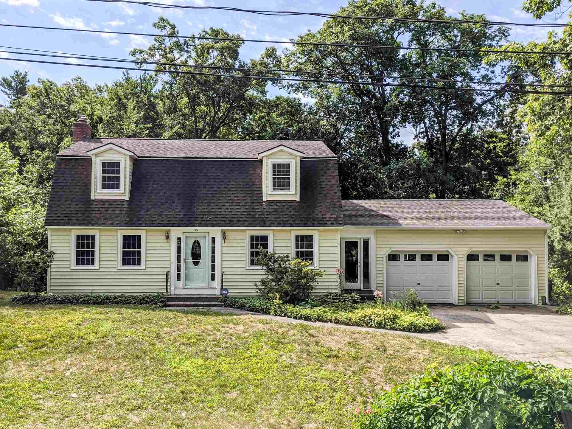 45 Cottonwood Drive Hudson NH 03051