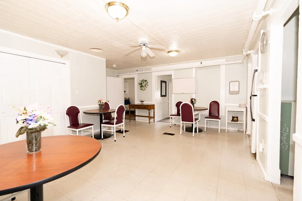 8 Jennifer Drive Merrimack NH 03054