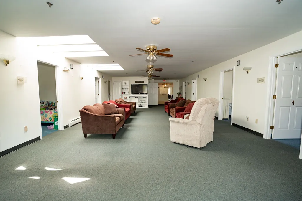 8 Jennifer Drive Merrimack NH 03054