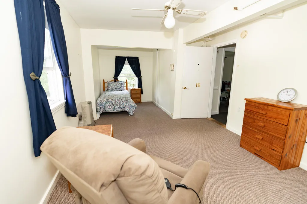 8 Jennifer Drive Merrimack NH 03054