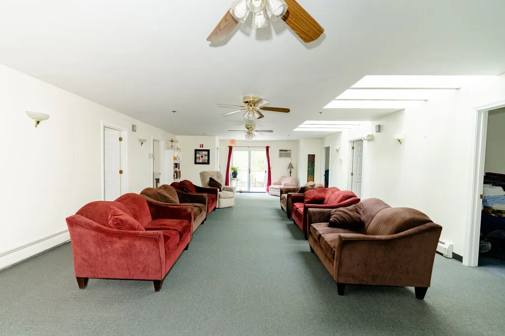 8 Jennifer Drive Merrimack NH 03054
