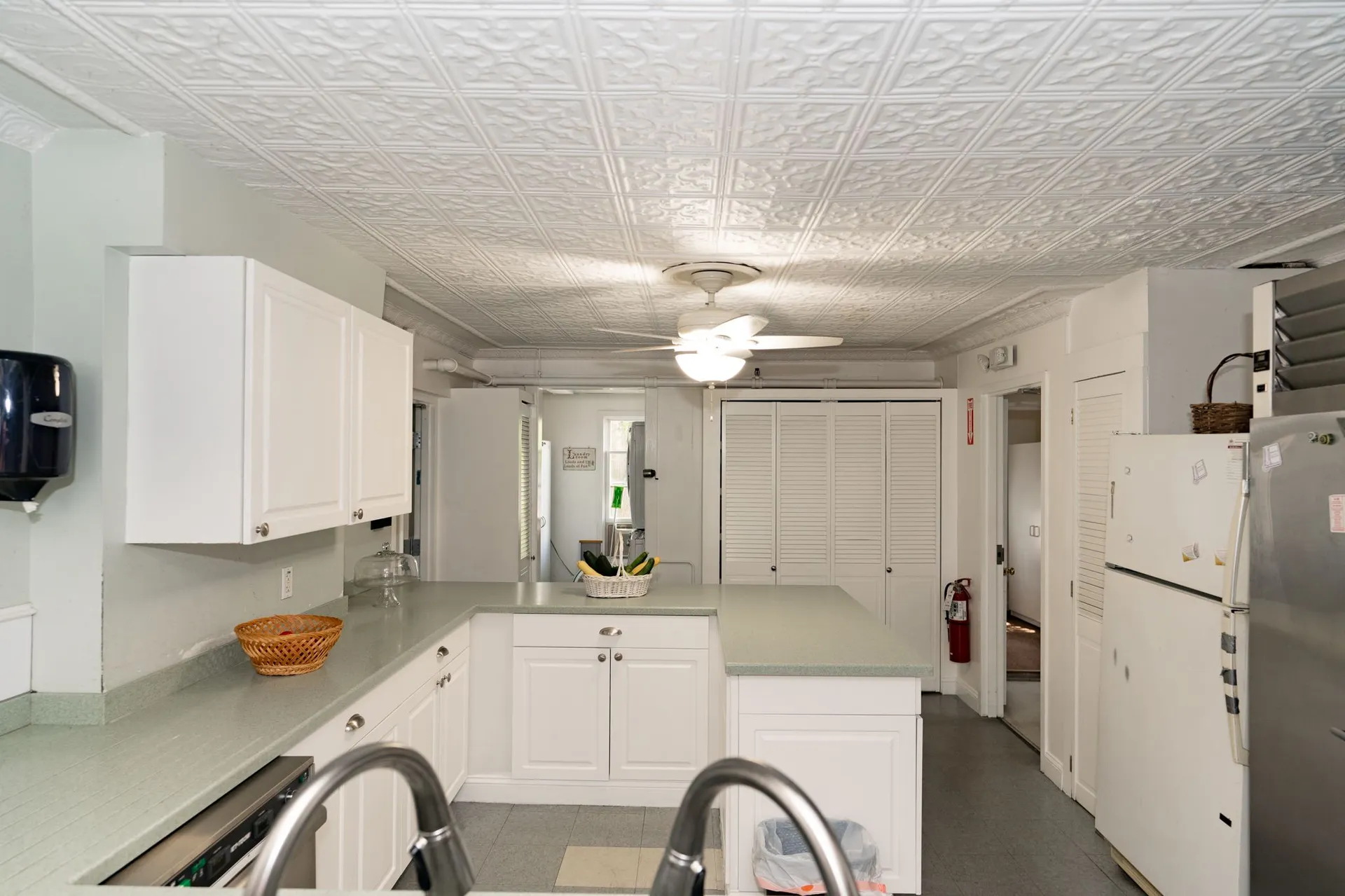 8 Jennifer Drive Merrimack NH 03054
