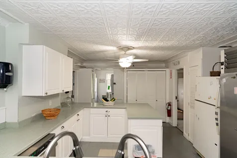 8 Jennifer Drive Merrimack NH 03054
