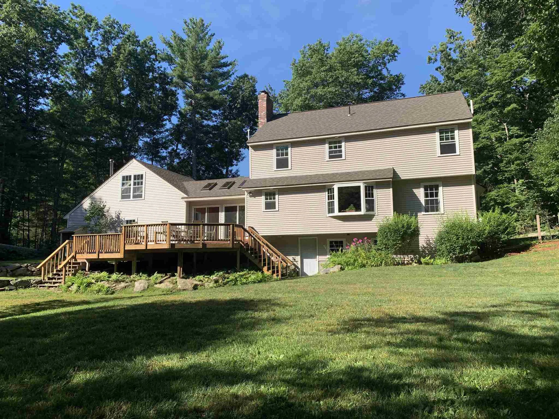 7 Wheelwright Circle Londonderry NH 03053