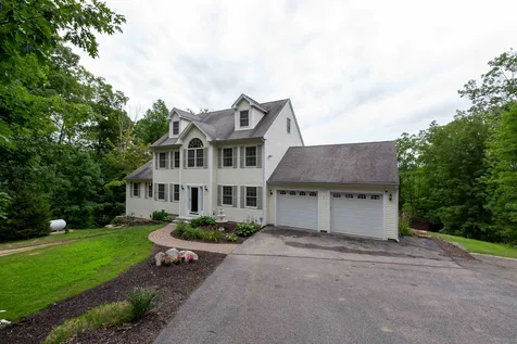 392 New Boston Road Candia NH 03034