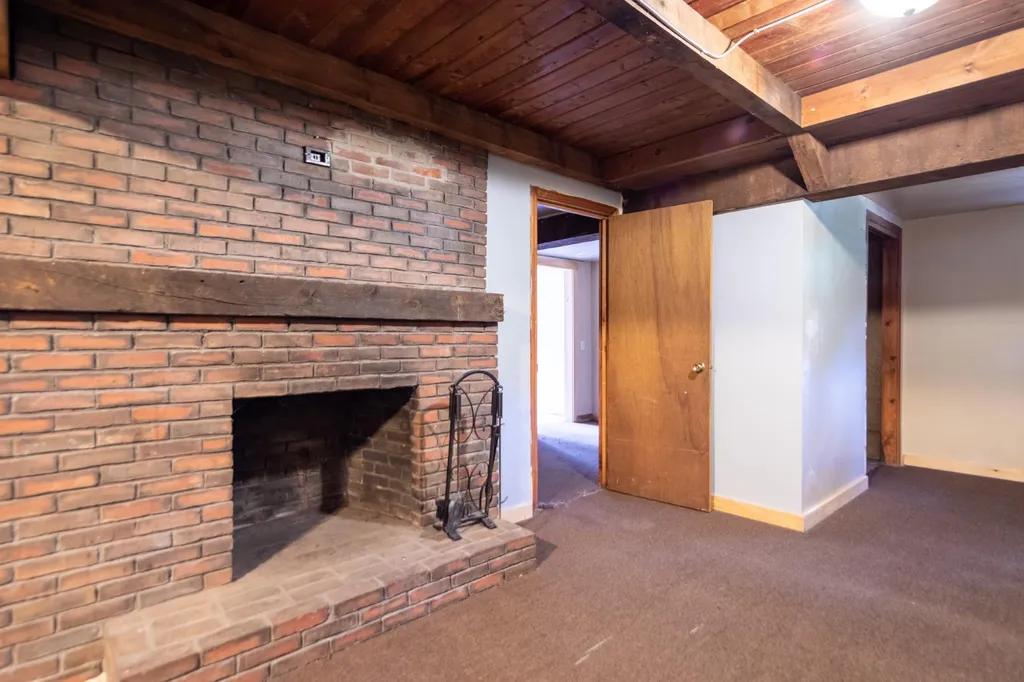 21 Langs Lane Newmarket NH 03857
